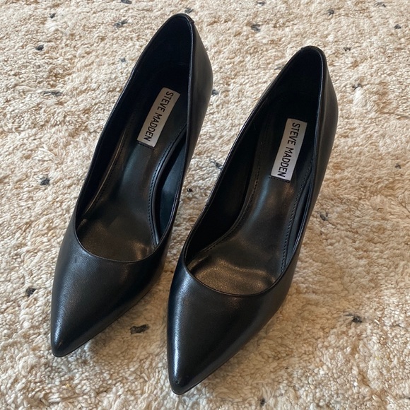 Steve Madden Shoes - Black Heels